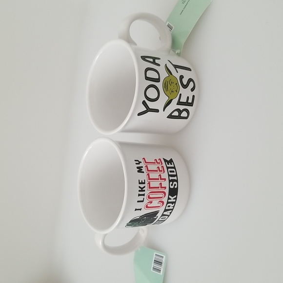 Lot of 2 Yoda & Dark Vader Star Wars 17oz Mugs - Picture 1 of 6